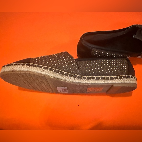 ALDO Olive Green & Black Gold Studded Espadrilles Sz 8 NWT - Picture 6 of 12